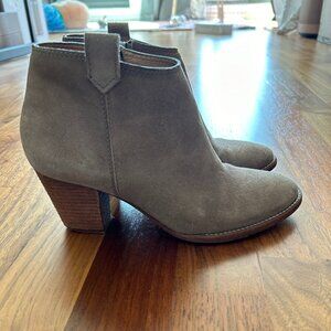Madewell Booties Womens 7 The Billie Boot, Tan Suede Zip Ankle Boot